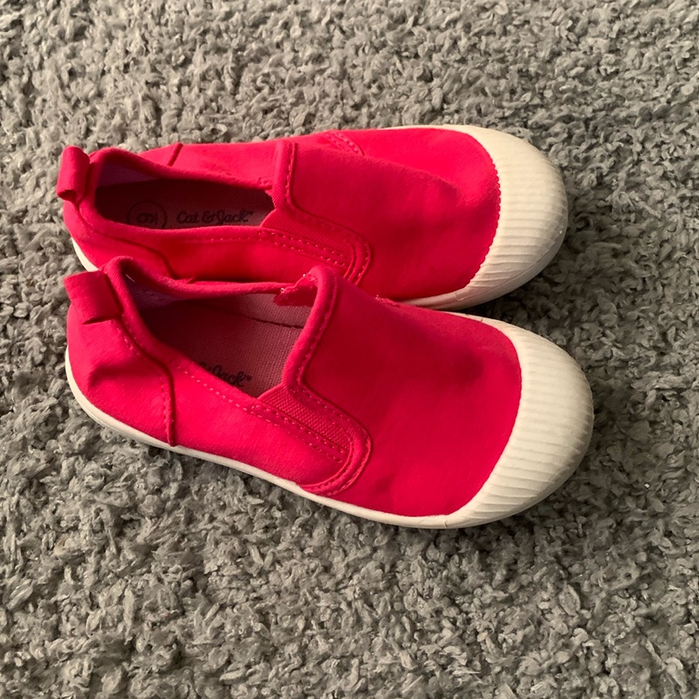 Cat and jack water shoes